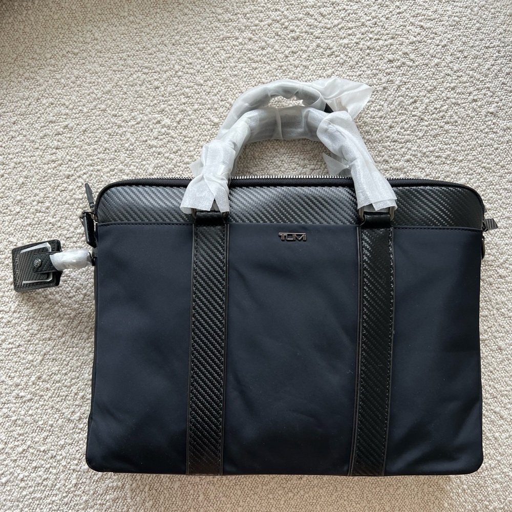 *NEW WITH TAGS* TUMI BRIEFCASE / Laptop carrying case, with strap